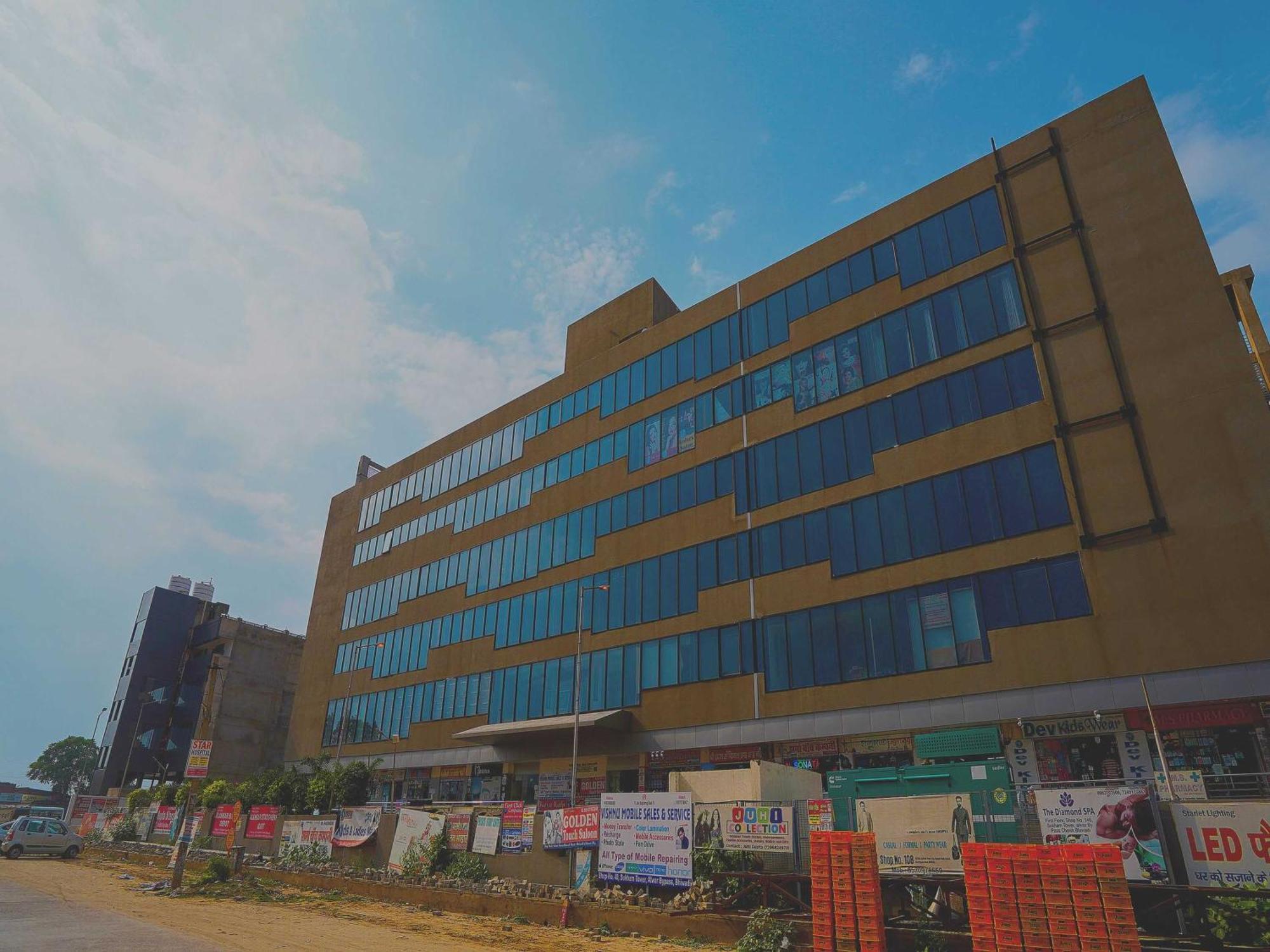 Hotel O H D Hotel Bhiwadi Buitenkant foto