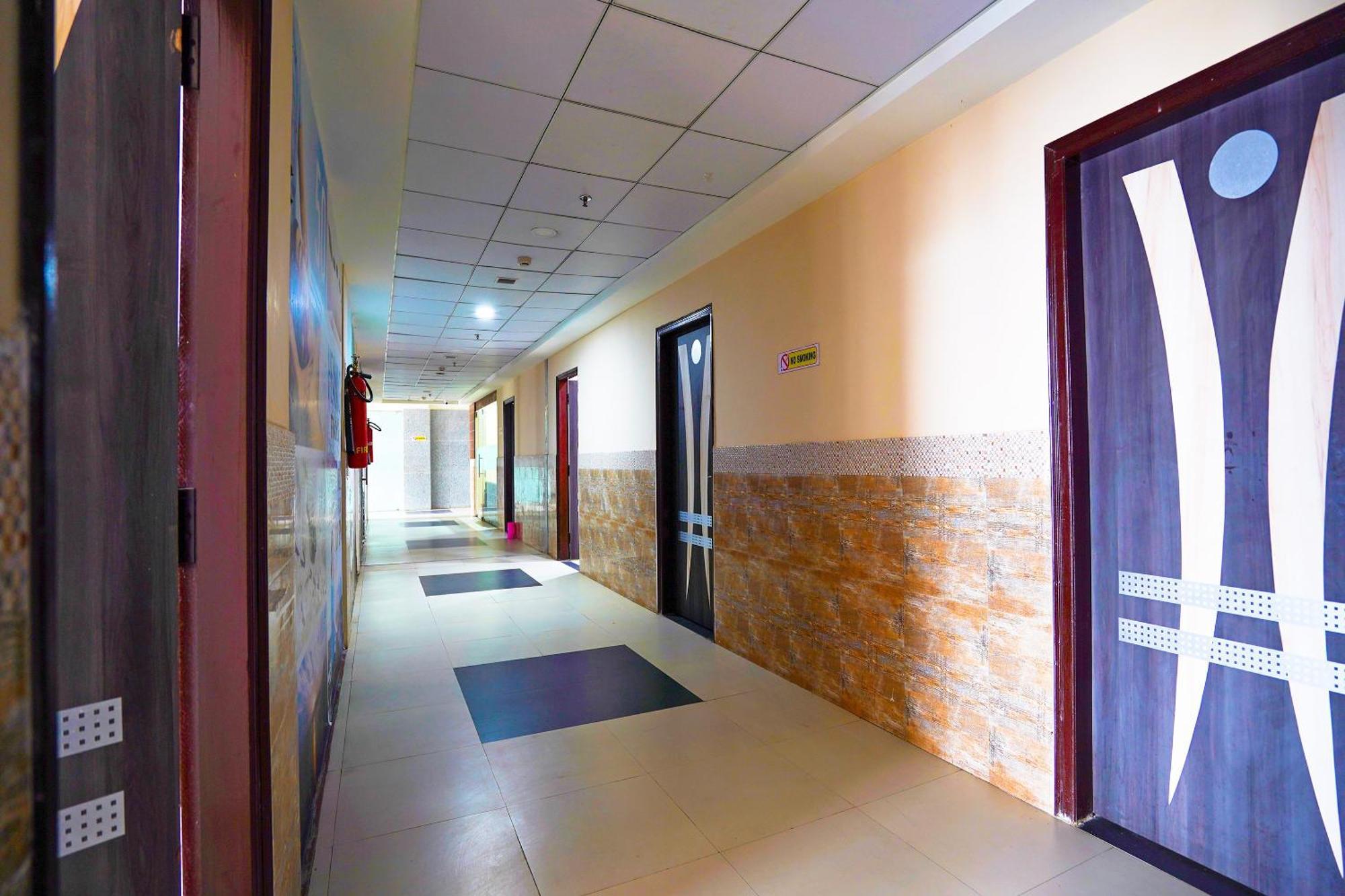 Hotel O H D Hotel Bhiwadi Buitenkant foto