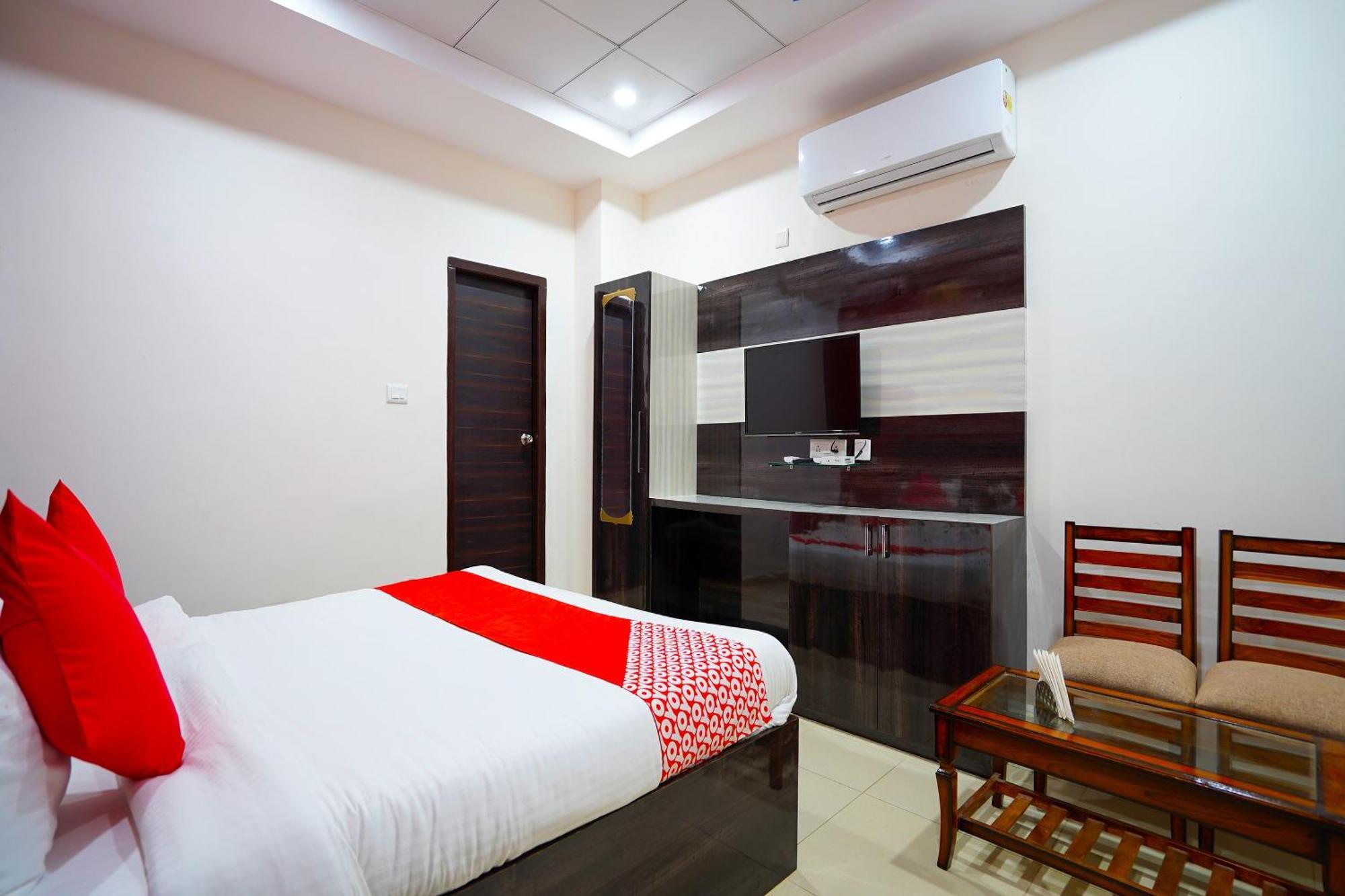 Hotel O H D Hotel Bhiwadi Buitenkant foto