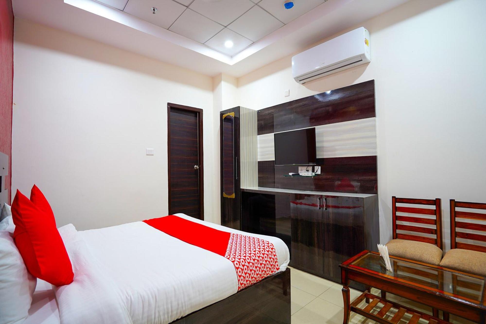 Hotel O H D Hotel Bhiwadi Buitenkant foto