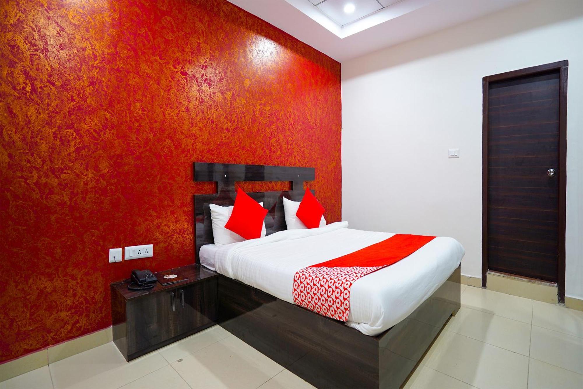 Hotel O H D Hotel Bhiwadi Buitenkant foto